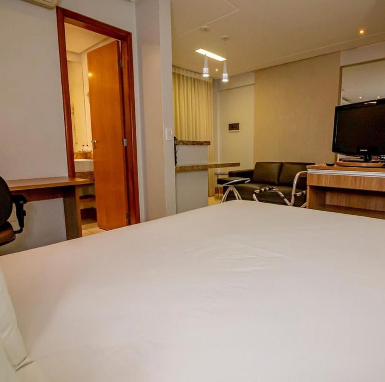 Sun Square Suites Hotel By Lual Goiania Exterior photo